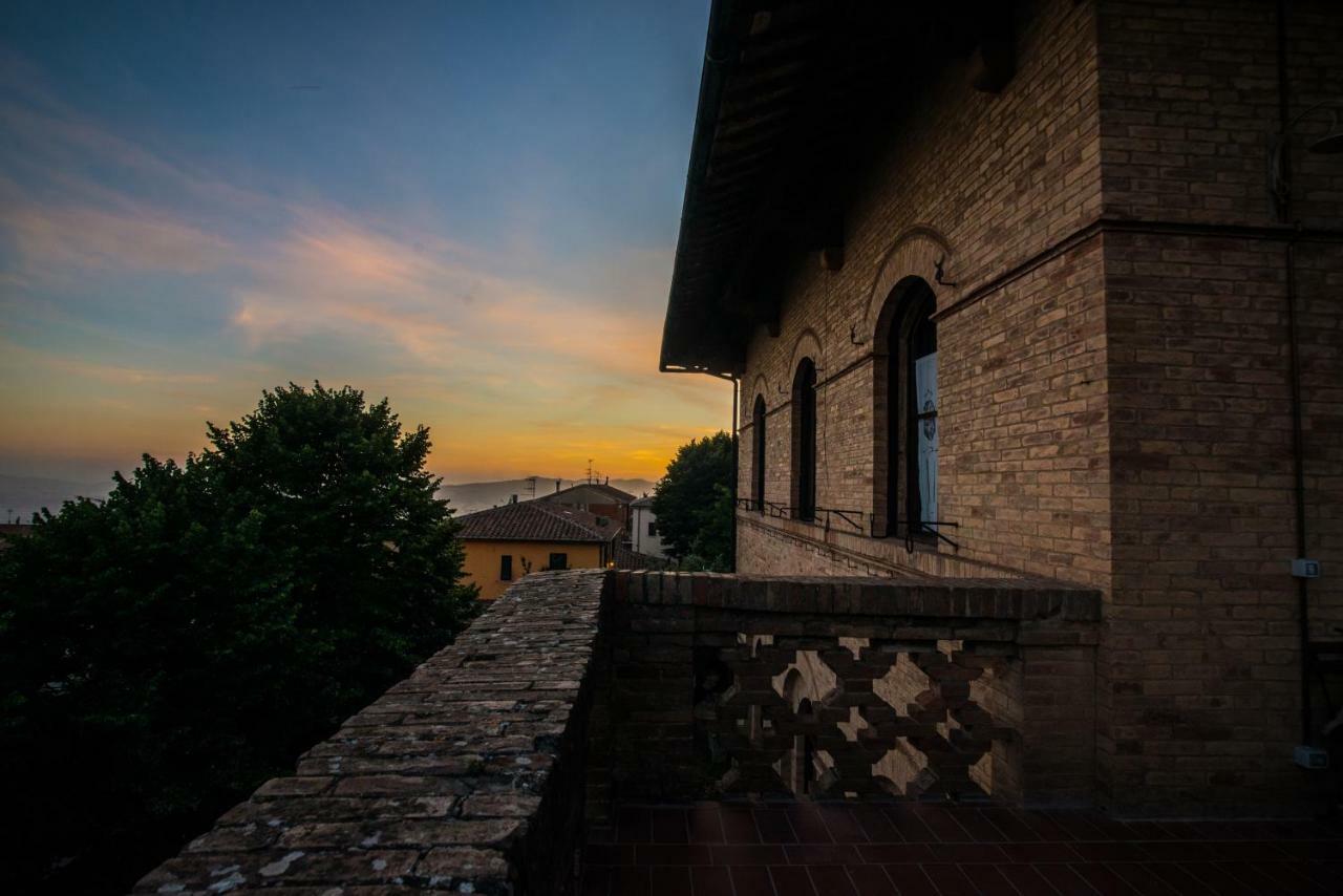 Appartamenti Villa Mascagni Volterra Exterior photo